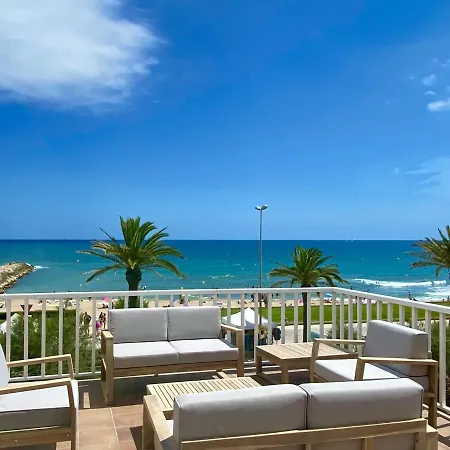 Apartment Vinyet Playa Beachfront *